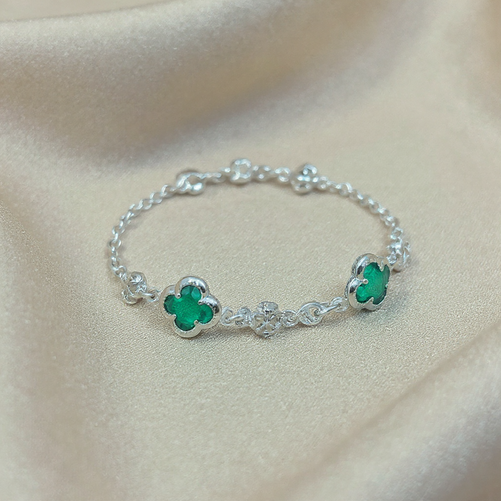 pulseira de prata com pedraria